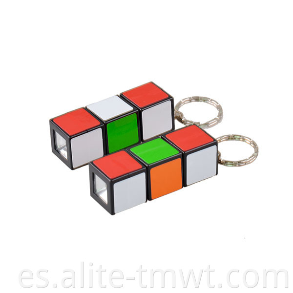 Regalo promocional PVC Plastic Mini Magic Cube LED Linterra de llavero